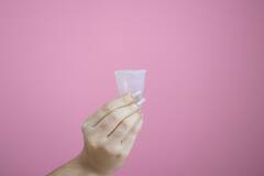 Menstrual Cup Tips: मेनस्ट्रुअल कप वापरताना लक्षात ठेवा या महत्त्वाच्या गोष्टी!