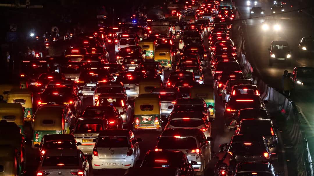 Samay Raina's Stand-Up, Akon's Concert May Trigger Delhi Traffic Today: Check Routes To Avoid