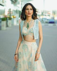 'अनुपमा' की मुक्कू की 10 तस्वीरें, बॉलीवुड एक्ट्रेसेस से ज्यादा सिजलिंग है अनुज की बहन