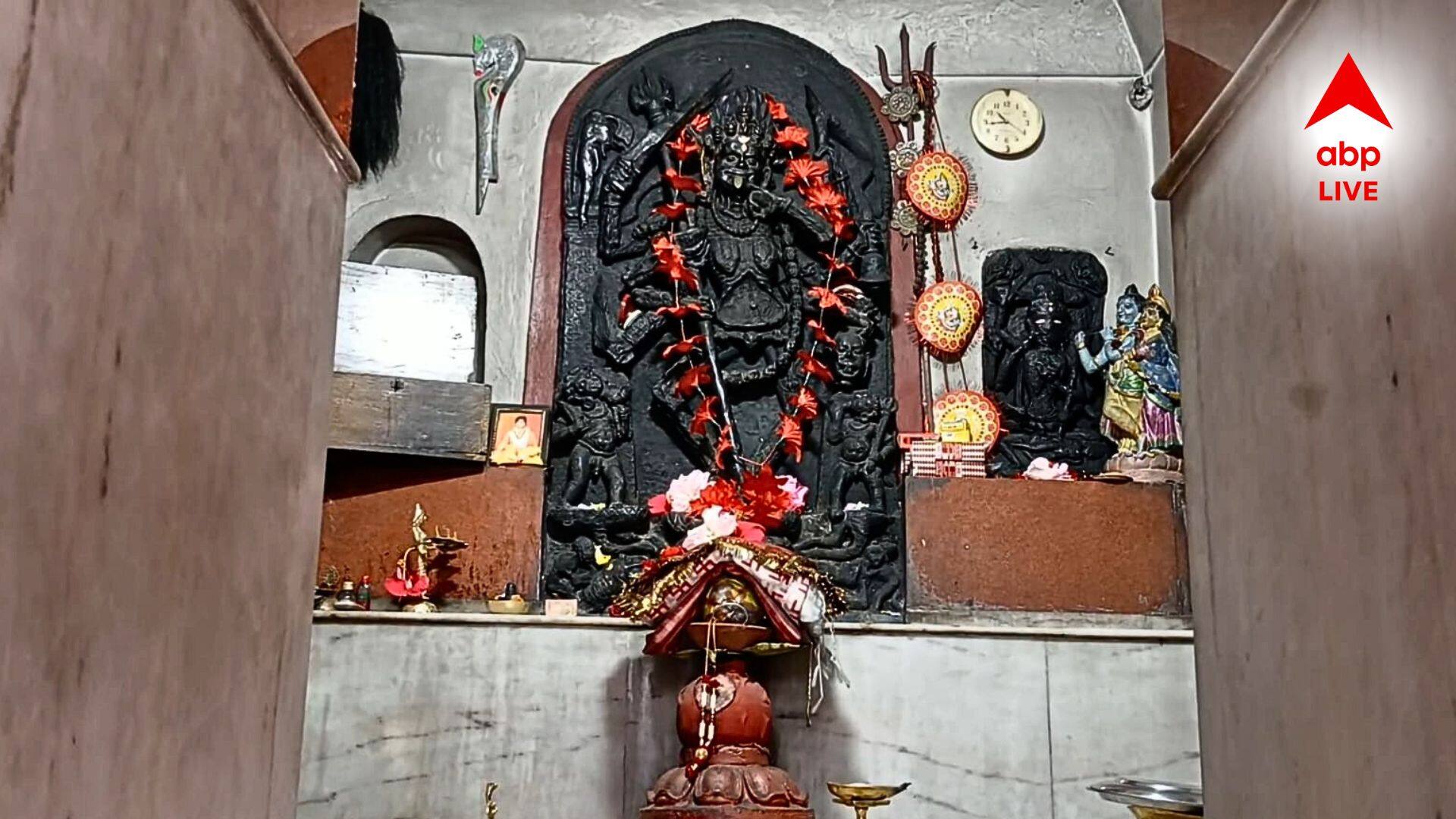 Kali Puja 2025: দেবীর পাথরের মূর্তিতেই ফুটে ওঠে শিরা-ধমনী! বর্ধমানের কঙ্কালেশ্বরী কালী মন্দির ঘেরা অলৌকিক ঘটনায়!