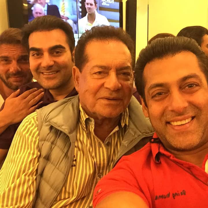 Actually, Salman Khan's clothing brand Being Human has been around for 12 years. On this special occasion, Dabangg Khan shared two pictures on his Instagram and gave a then and now glimpse of his family.