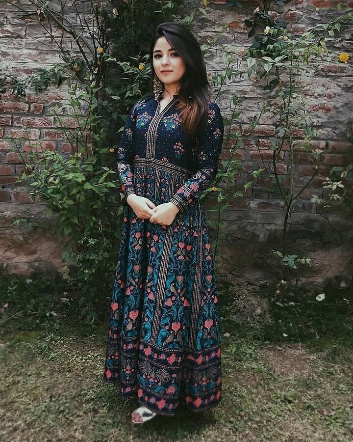 Zaira's career was going well, but one day she announced to leave Bollywood by posting on social media. Zaira told in her post that she wants to follow the path of religion, hence she is bidding goodbye to the film world.