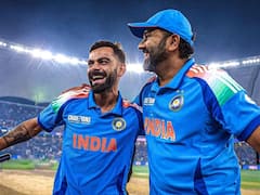 Ind Vs Aus 1st ODI : रोहित शर्मा-विराट कोहली फक्त एक शतक दूर, ऑस्ट्रेलियात सचिनचा विक्रम धोक्यात! कोण मारणार बाजी?