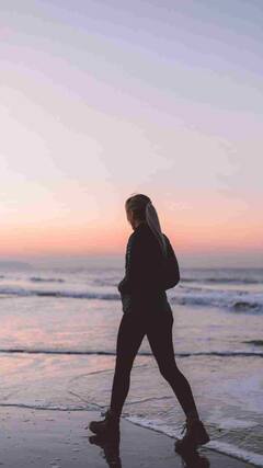 10,000 पावलं चालल्यास किती अंतर पूर्ण होते?