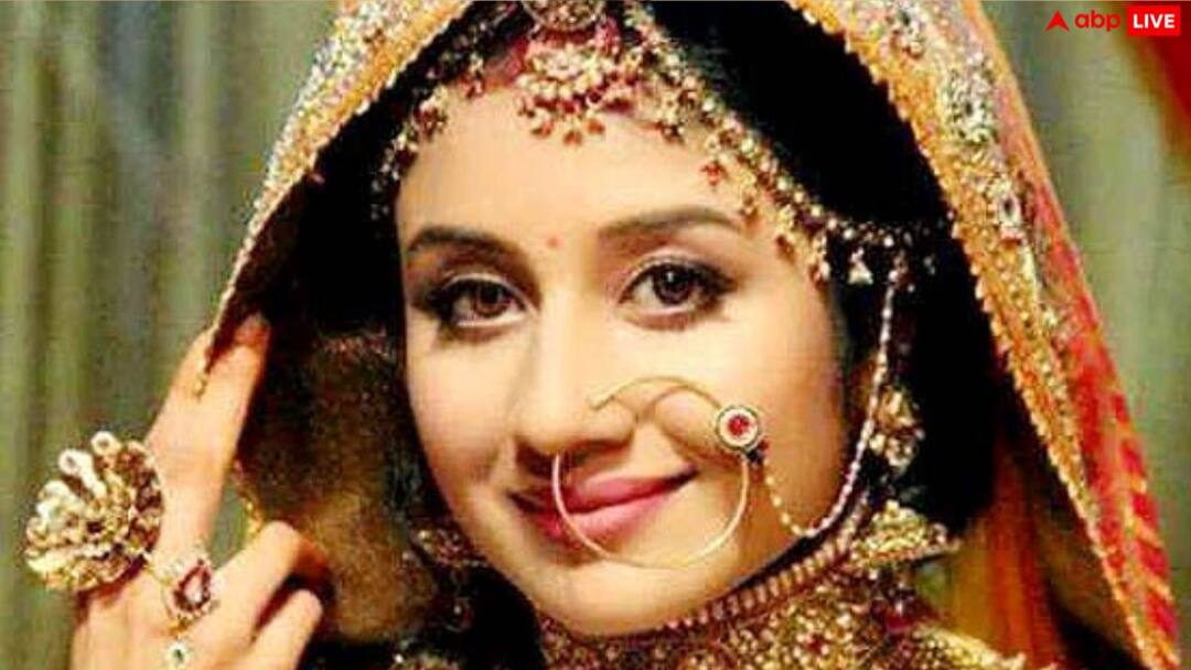 टीवी की जोधा की 10 तस्वीरें, 11 साल में इतनी बदल चुकी हैं अकबर की सबसे प्रिय बेगम