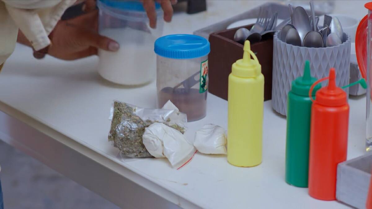 Nindu Manasulu Serial Today October 18th: నిండు మనసులు: ప్రమాదంలో కాఫీ షాప్! గణ్ ప్లాన్, చెవిపోగు మిస్టరీ, సాహితి ఏం చెప్పింది?