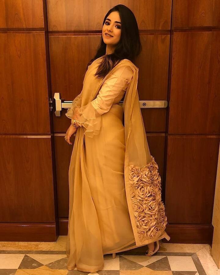 After this, Zaira has also appeared in Aamir's film 'Secret Superstar'.