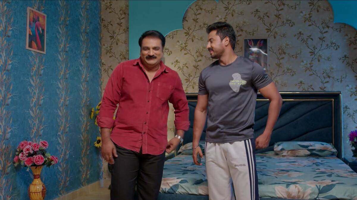 Nindu Manasulu Serial Today October 18th: నిండు మనసులు: ప్రమాదంలో కాఫీ షాప్! గణ్ ప్లాన్, చెవిపోగు మిస్టరీ, సాహితి ఏం చెప్పింది?