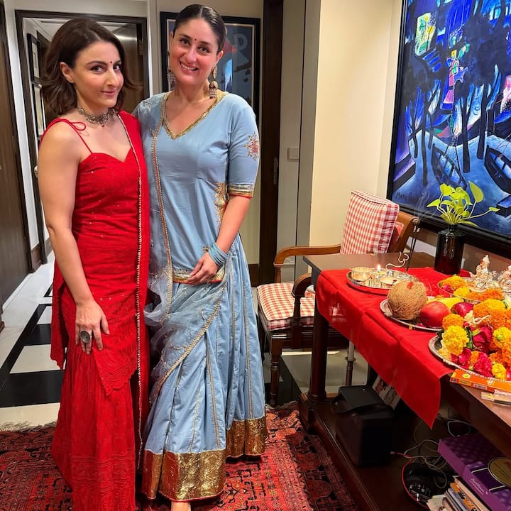 इस पार्टी में सोहा अली खान की भाभी यानि करीना कपूर सजधजकर पहुंची. उन्होंने लाइट ब्लू शेड का शरारा सूट पहना था.