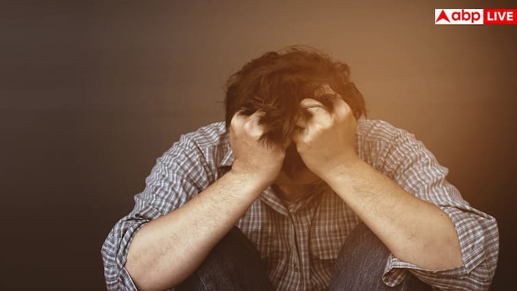 स्ट्रेस और डिप्रेशन में न होना कंफ्यूज, ऐसे पहचानें कि मेंटली थक चुके हैं आप