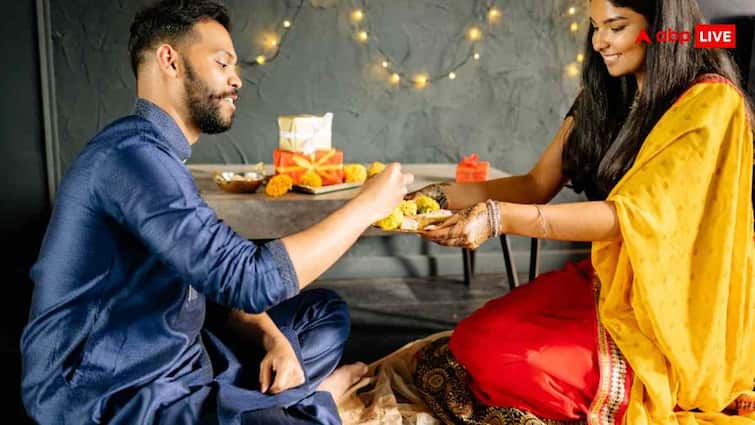 दिवाली पर न कर लेना ओवर ईटिंग, ऐसे रोकें मिठाईयों से लेकर स्नैक्स की क्रेविंग