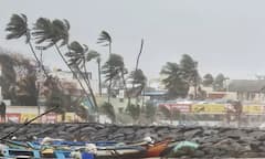 TN Rains: மக்களே.. வங்கக்கடலில் புதிய புயலா? எப்போது? விடாமல் பெய்யப்போகும் மழை!