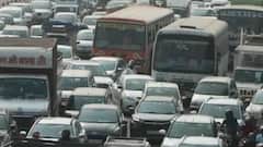 दिल्ली-NCR में कई जगहों पर भयंकर जाम, गाजीपुर में NH-24 पर रेंगती दिखीं गाड़ियां