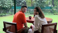 दिवाळीचा आनंद डबल, परिणीती चोप्रा आई झाली, गोंडस बाळाला जन्म; पोस्ट करत म्हणाली..