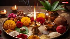 Diwali 2025: लक्ष्मी पूजन में इन सामग्रियों को करें शामिल, माता होंगी प्रसन्न, मिलेगा आशीर्वाद