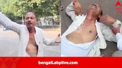 ভোটের টিকিট না পেয়ে রাস্তায় গড়াগড়ি, পরনের কুর্তা ছিঁড়ে কেঁদে ভাসালেন লালুর দলের নেতা