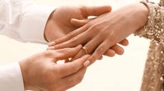 ਮਸ਼ਹੂਰ ਆਗੂ ਦੀ ਮੰਗਣੀ ਨੂੰ ਲੈ ਭੱਖਿਆ ਵਿਵਾਦ, ਲੱਗੇ ਗੰਭੀਰ ਦੋਸ਼; ਜਾਣੋ ਪਾਰਟੀ ਨੇ ਅਹੁਦੇ ਤੋਂ ਕਿਉਂ ਹਟਾਇਆ?