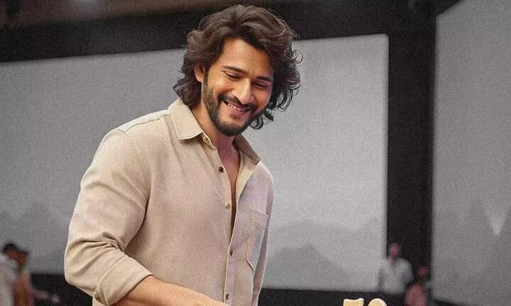 वहीं महेश बाबू, जूनियर एनटीआर, राम चरण और पवन कल्याण मोस्ट पॉपुलर फिल्म स्टार्स की टॉप 10 लिस्ट में शामिल हैं.