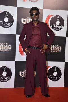 लेदर जैकेट में रणवीर, लाल परी जैसी श्रीलीला, तो कूल-कूल दिखे एटली-बॉबी देओल, जानें क्या नया है