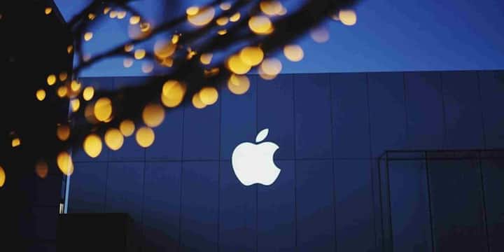 टेक रिपोर्ट्स के मुताबिक, Apple का अगला डिवाइस एक 7-इंच का स्मार्ट होम डिस्प्ले होगा जो घर में मौजूद स्मार्ट डिवाइसेज़ को कंट्रोल करने के लिए एक सेंट्रल हब की तरह काम करेगा. इसमें FaceTime की सुविधा भी होगी साथ ही आर्टिफिशियल इंटेलिजेंस (AI) का सपोर्ट इसे और स्मार्ट बनाएगा.