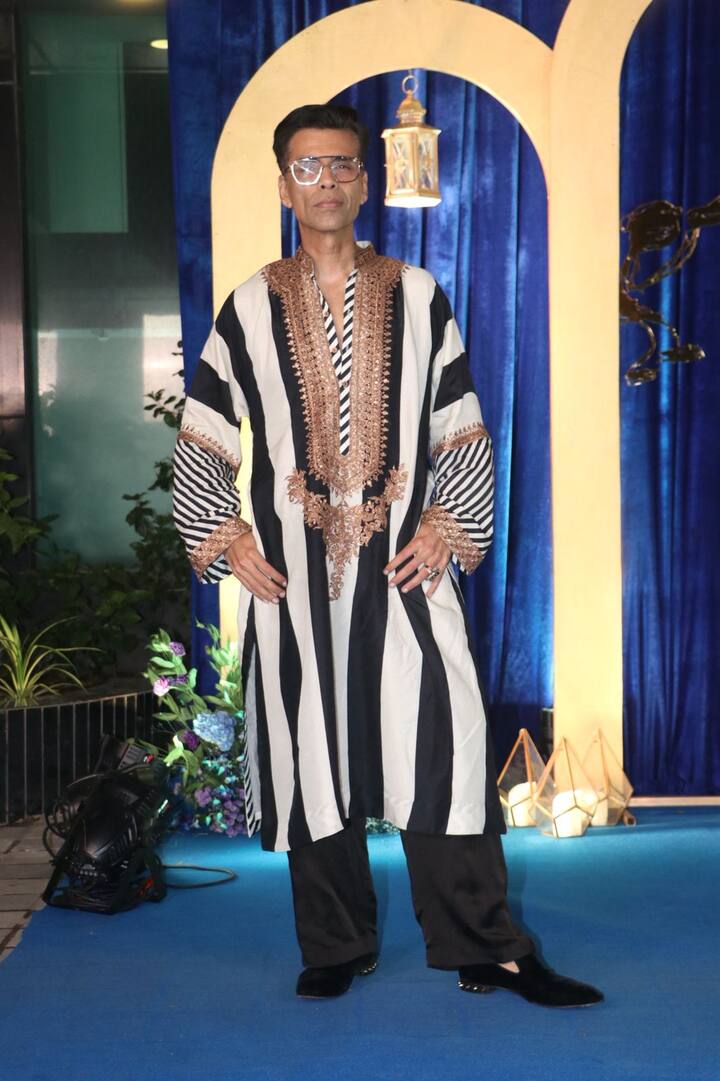 Filmmaker Karan Johar's strange look was seen in this Diwali party. Which is much discussed.