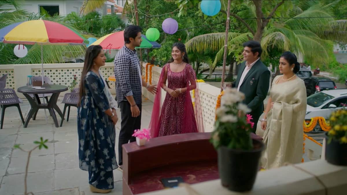 Nindu Manasulu Serial Today October 20th: నిండు మనసులు: కేఫ్‌లో సాహితి భర్త్‌డే సెలబ్రేషన్స్! డ్రగ్స్ కలకలం! ఊహించని ట్విస్ట్!