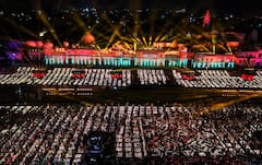 अयोध्या में दीपोत्सव पर जगमग हुई रामनगरी, 26 लाख से अधिक दीपक जले, तस्वीरों में देखें भव्य झलक