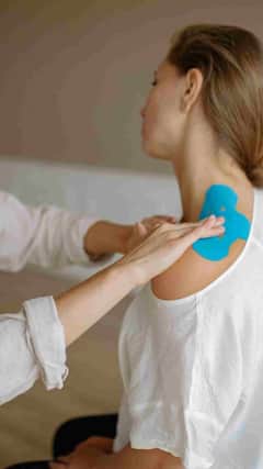 खांदे आणि मानेतील दुखणे कमी करतो हा घरगुती उपाय