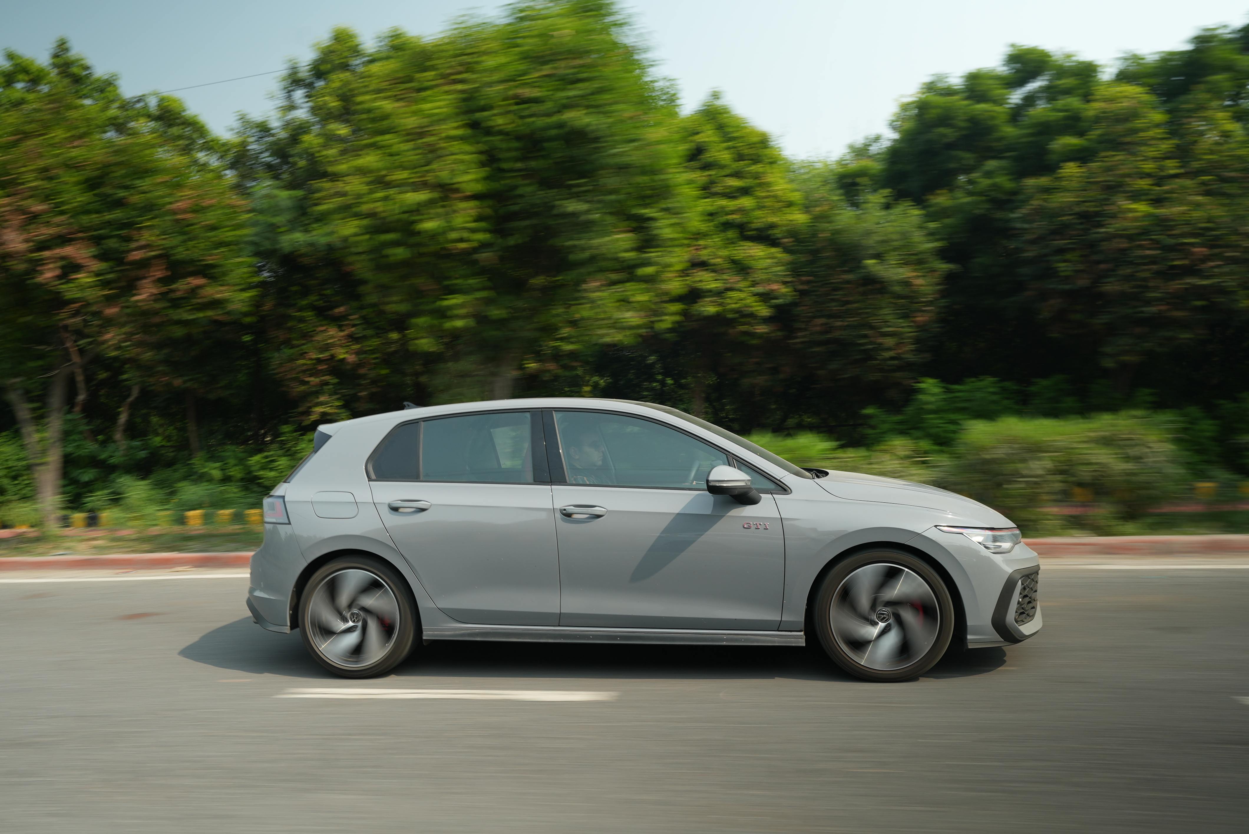 Diwali Special! Volkswagen Golf GTI India Road Test Review
