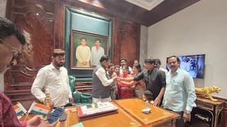 Sanjay Shirsat News: उपोषणकर्ता आपल्या दारी! संजय शिरसाटांचा अजब पॅटर्न, आंदोलकालाच घरी बोलवून ज्यूस पाजला