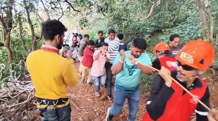 मात्र मृतदेहावर नातेवाईकांच्या उपस्थितीत माथेरान येथीलच स्मशानभूमीत त्याचे अंत्यसंस्कार करण्यात आले.