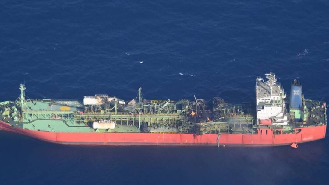 Yemen: 23 Indians Rescued After Fire Erupts On LPG Tanker Off Gulf Of Aden Yemen: 23 Indians Rescued After Fire Erupts On LPG Tanker Off Gulf Of Aden Yemen: 23 Indians Rescued After Fire Erupts On LPG Tanker Off Gulf Of Aden