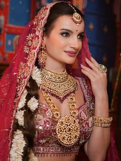 लाल जोड़ा पहन दुल्हन बनीं बिग बॉस 19 फेम नतालिया, फैंस बोले- 'मृदुल भाई की वाइफ'