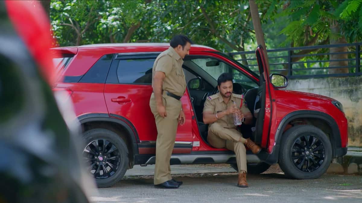 Nindu Manasulu Serial Today October 20th: నిండు మనసులు: కేఫ్‌లో సాహితి భర్త్‌డే సెలబ్రేషన్స్! డ్రగ్స్ కలకలం! ఊహించని ట్విస్ట్!