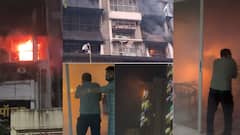 Navi Mumbai Fire Cylinder blast: नवी मुंबईतील इमारतीमध्ये सिलेंडरचा स्फोट, आगीचा भडका, दोन जण अडकले