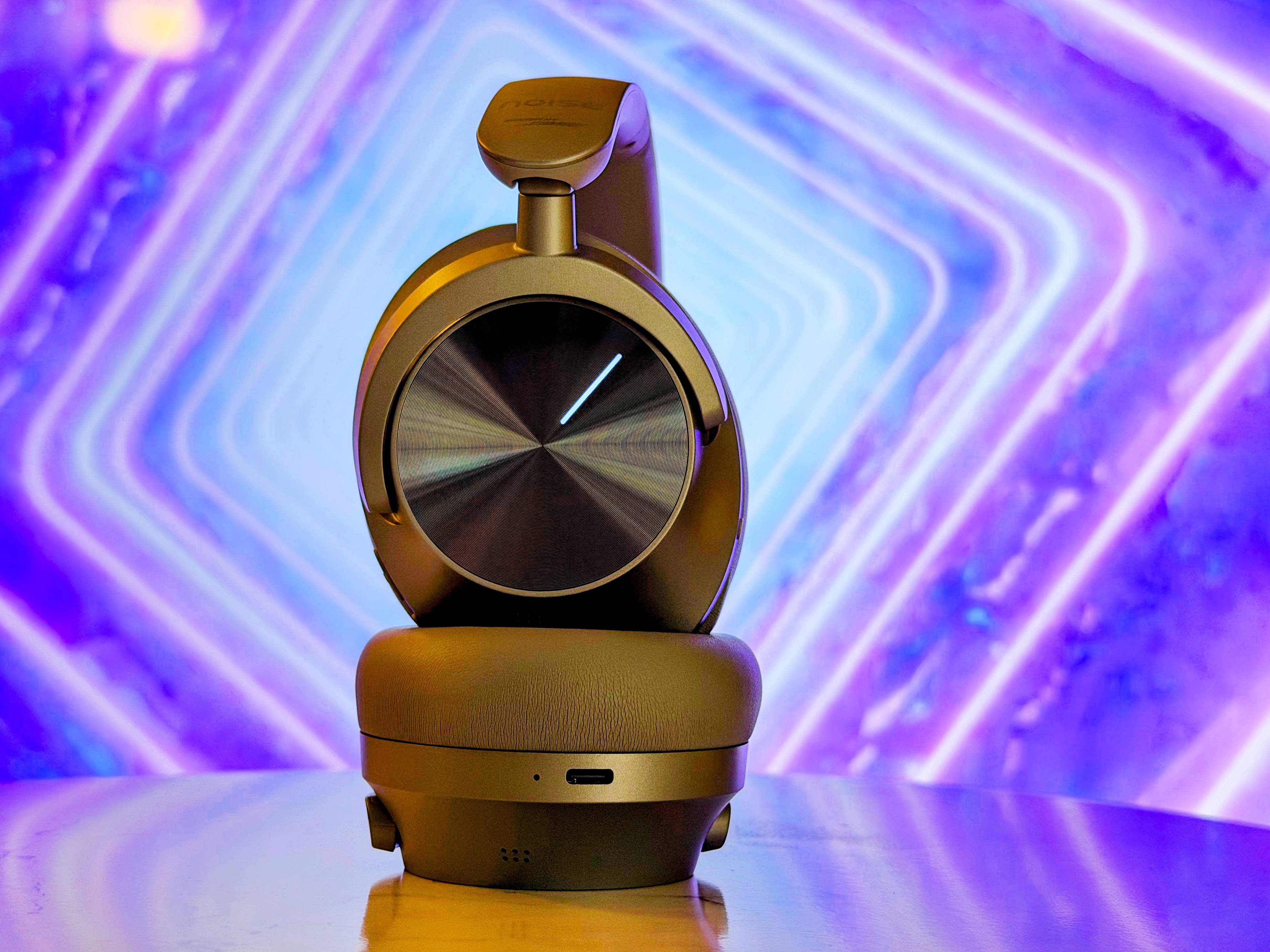 Gadgets Review | Noise Master Buds Max: When Budget Meets Bose (& They Kinda Get Along)
