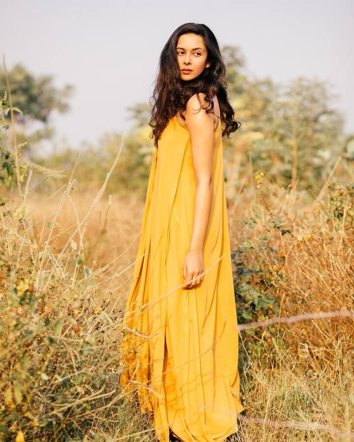 Manini has also got a lot of recognition from this film.