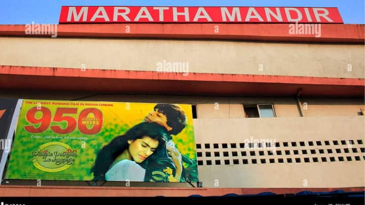 இந்தியாவின் மும்பை நகரில் உள்ள மாராத்தா மந்திர் (Maratha Mandir) திரையரங்கில் Dilwale Dulhania Le Jayenge என்கிற இந்திப் படம் 30 ஆண்டுகளாகத் திரையிடப்பட்டு வருகிறது.