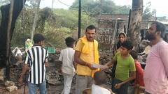 महोबा में हाईटेंशन लाइन की चिंगारी से लगी आग, चार दुकानों में लाखों का नुकसान