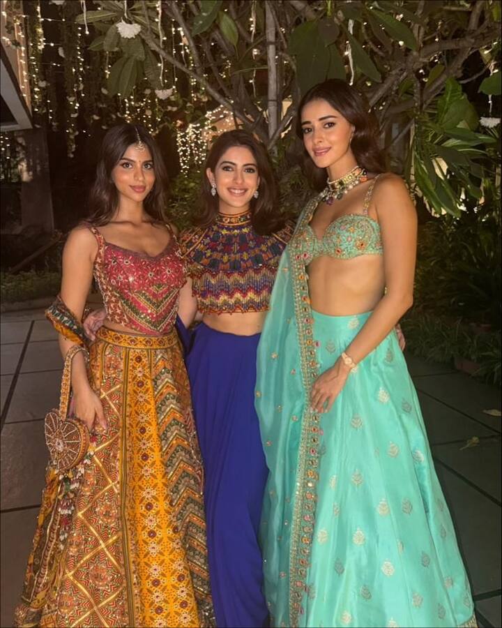 In the photo, Ananya was also seen with her best friends, Suhana Khan and Navya Naveli Nanda. Suhana wore a red-yellow lehenga and Navya wore blue pants with a multi-colored top. The three friends together made the Diwali night full of style and fun.