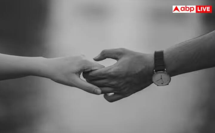 ਜੇਕਰ ਆਬਾਦੀ ਦੇ ਮਾਮਲੇ ਵਿੱਚ ਲਾਤਵੀਆ ਵਿੱਚ ਮਰਦਾਂ ਨਾਲੋਂ ਔਰਤਾਂ ਦੀ ਆਬਾਦੀ ਕਾਫ਼ੀ ਜ਼ਿਆਦਾ ਹੈ। ਹਰ 100 ਔਰਤਾਂ ਲਈ ਸਿਰਫ਼ 85 ਤੋਂ 87 ਮਰਦ ਹਨ। ਇਹ ਸਬੰਧਾਂ ਦੇ ਸੰਤੁਲਨ ਨੂੰ ਪੂਰੀ ਤਰ੍ਹਾਂ ਬਦਲ ਦਿੰਦਾ ਹੈ।