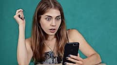 Smartphone: ક્યારેય પણ બીજાનું ચાર્જર માંગી ફોન ચાર્જ ના કરતા, એક્સપર્ટના ખુલાસાથી મચ્યો હડકંપ