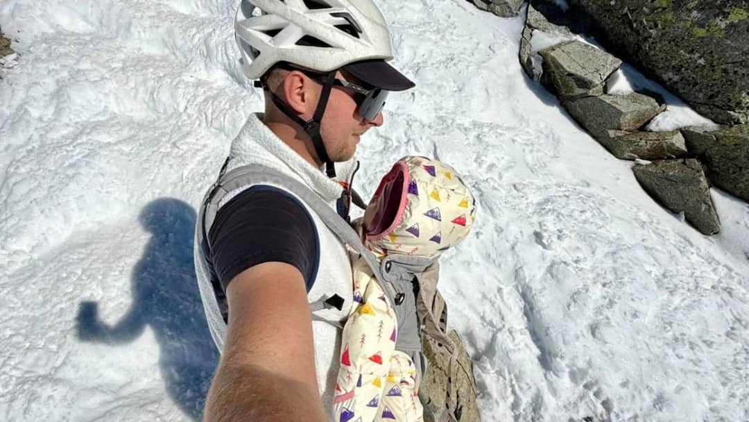 'Beyond Reckless': Couple With 9-Month-Old Baby Tries To Climb Poland’s Highest Peak; Video Viral Lithuanian Couple Scales Polish Peak Unequipped With 9 Month Old Baby 'Beyond Reckless': Couple With 9-Month-Old Baby Tries To Climb Poland’s Highest Peak; Video Viral