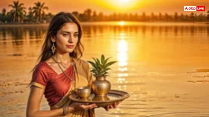 छठ पूजा का चौथा दिन यह व्रत का अंतिम दिन होता है, जब उगते हुए सूर्य को अर्घ्य दिया जाता है. इसके बाद व्रती पारण करके व्रत खोलती हैं. प्रसाद में ठेकुआ, फल और अन्य पकवानों को सभी लोगों को बांटती हैं.