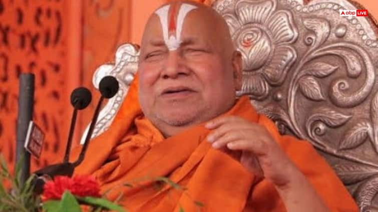 Swami Ram Bhadracharya: रामभद्राचार्य के अनमोल उपदेश, जो जीवन में देते हैं निरंतर प्रेरणा