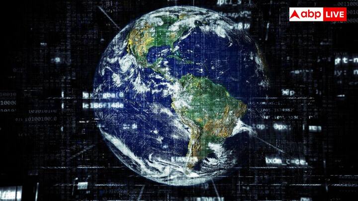 डीप वैब का इस्तेमाल पूरी तरह से कानूनी है. जब भी आप अपने जीमेल में लॉग-इन करते हैं या फिर अपनी ऑनलाइन बैंकिंग स्टेटमेंट को देखते हैं तो आप तकनीकी रूप से डीप वेब में प्रवेश कर रहे होते हैं. इसका इस्तेमाल सिर्फ तभी अवैध है जब कोई इसका इस्तेमाल हैक करने, डाटा चुराने या फिर निजी सिस्टम में सेंध लगाने के लिए करता है.