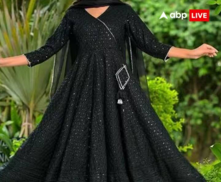 ਗੋਵਰਧਨ ਪੂਜਾ ਇਕੱਲੇ ਕਰਨ ਦੀ ਬਜਾਏ ਦੂਜਿਆਂ ਨਾਲ ਕਰਨਾ ਵਧੇਰੇ ਸ਼ੁਭ ਹੈ। ਹਾਲਾਂਕਿ, ਇਹ ਯਕੀਨੀ ਬਣਾਉਣਾ ਮਹੱਤਵਪੂਰਨ ਹੈ ਕਿ ਭਾਗੀਦਾਰ ਕਾਲੇ ਕੱਪੜੇ ਨਾ ਪਾਉਣ।