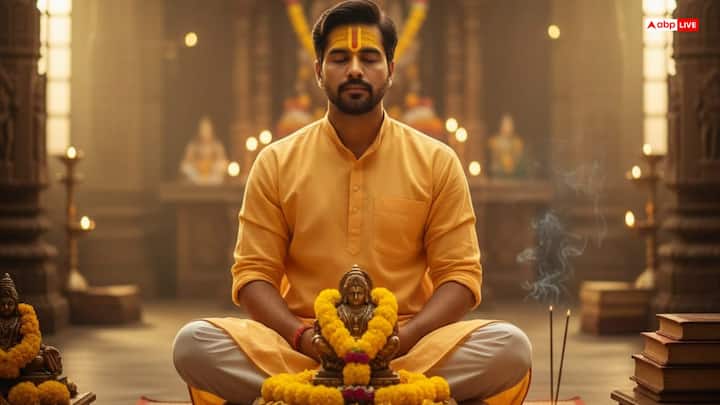 गाय के घी का दीपक जलाएं और अगरबत्ती जलाएं, और इन मंत्रों “ॐ बृं बृहस्पतये नमः”,“ॐ ग्रां ग्रीं ग्रौं सः गुरवे नमः” का जाप करें. माथे पर पीला तिलक लगाना शुभ माना जाता है. मान्यता है कि इस दिन उपवास रखने से भगवान विष्णु प्रसन्न होते हैं. इस दिन गरीबों या मंदिर में पीली वस्तुओं का दान शुभ माना जाता है.