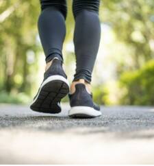 ਬੈਕਵਰਡ ਵਾਕਿੰਗ ਨਾਲ ਸਰੀਰ ਨੂੰ ਮਿਲਦੇ ਅਣਗਿਣਤ ਫਾਇਦੇ, ਪੈਰਾਂ ਅਤੇ ਜੋੜਾਂ ਦੀ ਮਜ਼ਬੂਤੀ ਸਣੇ ਮਾਨਸਿਕ ਸਿਹਤ ਲਈ ਰਾਮਬਾਣ