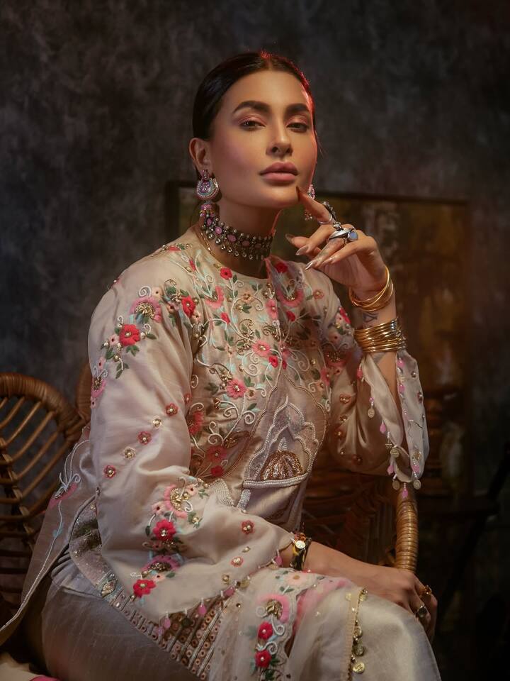 पवित्रा पुनिया ने बिग बॉस 14 में अपने दोनों बॉयफ्रेंड्स के बारे में बात की थी. एक्ट्रेस ने कहा कि मैं एक वक्त पर दो लड़कों को डेट कर रही थी और दोनों को एक-दूसरे के बारे में पता नहीं था.